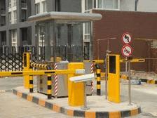 Automatic Boom Barrier Gate with Aluminum Arm, LED Lighting and Remote Control – High-Visibility Road Access Control System